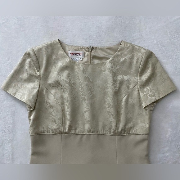 TALBOTS 100% Silk Short Sleeve Sheath Dress Size 8 - Picture 3 of 5